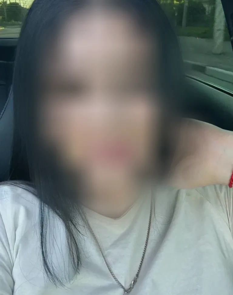 Lara, 29 años